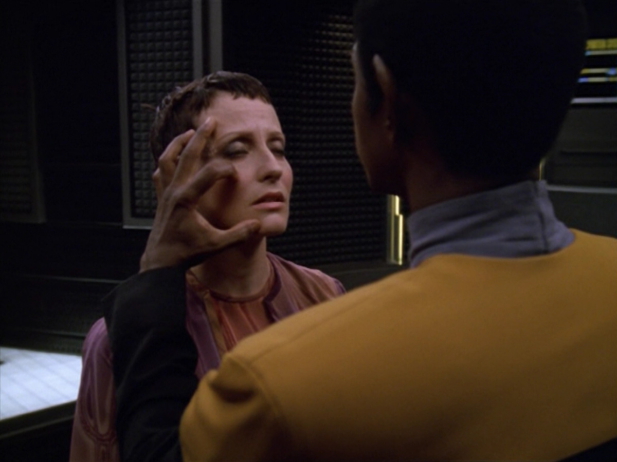 extant_StarTrek_VOY_5x13-Gravity_03612.jpg