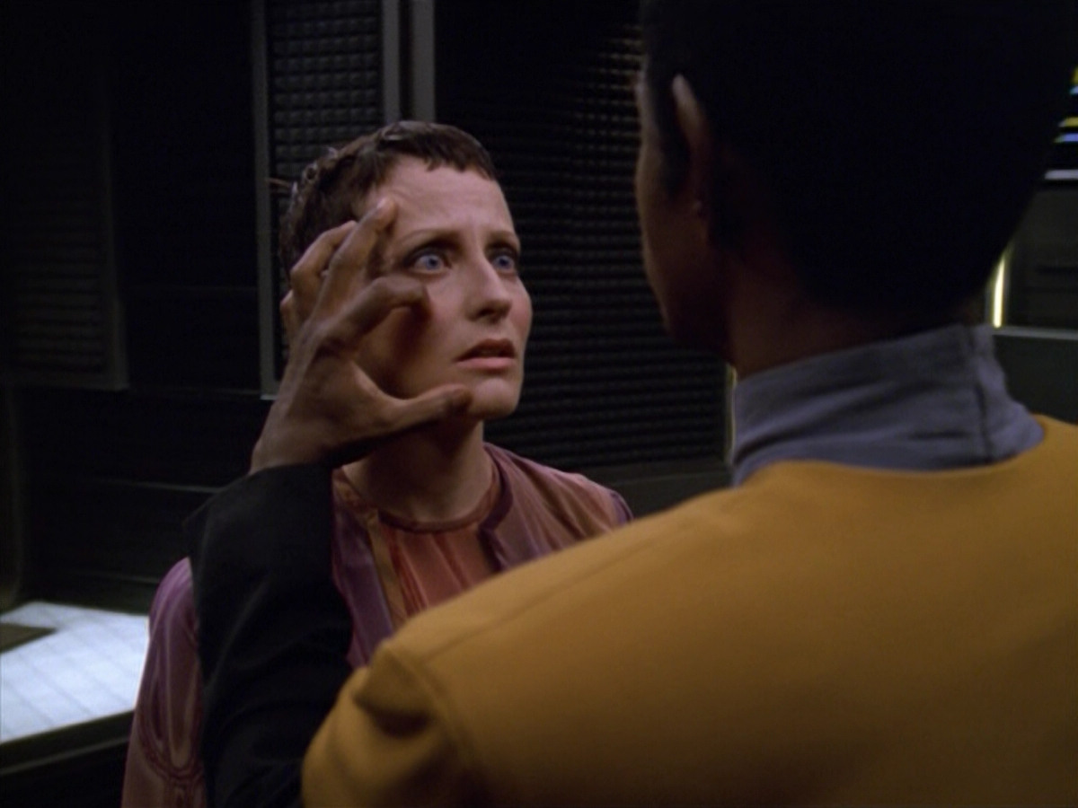 extant_StarTrek_VOY_5x13-Gravity_03614.jpg