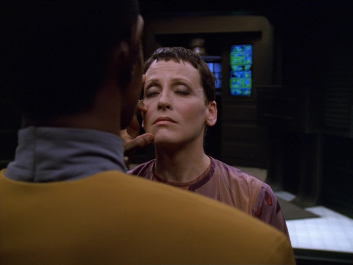 extant_StarTrek_VOY_5x13-Gravity_03625.jpg
