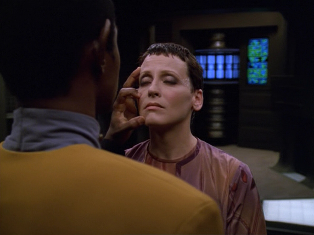 extant_StarTrek_VOY_5x13-Gravity_03626.jpg