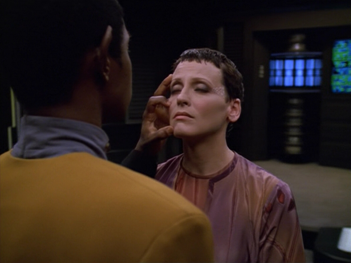 extant_StarTrek_VOY_5x13-Gravity_03627.jpg
