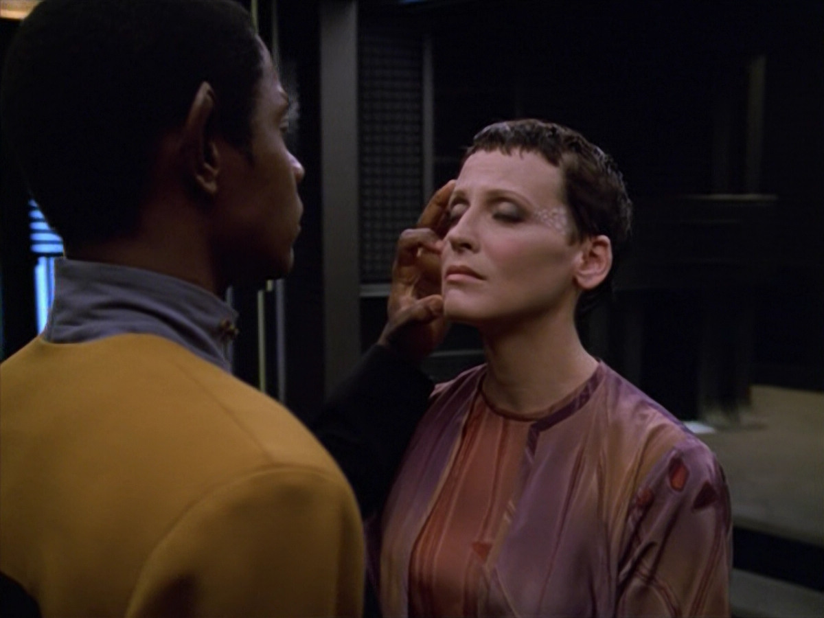 extant_StarTrek_VOY_5x13-Gravity_03629.jpg