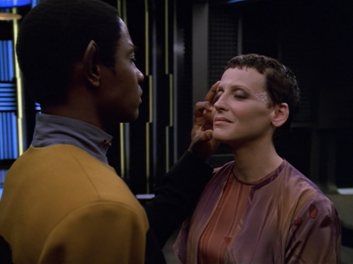 extant_StarTrek_VOY_5x13-Gravity_03630.jpg