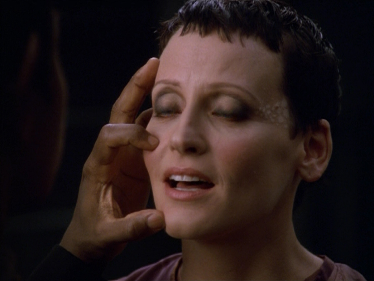 extant_StarTrek_VOY_5x13-Gravity_03640.jpg