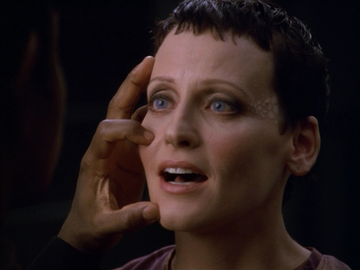 extant_StarTrek_VOY_5x13-Gravity_03641.jpg