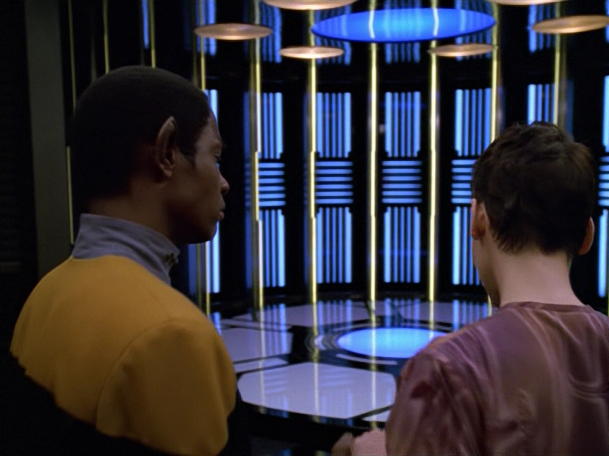 extant_StarTrek_VOY_5x13-Gravity_03667.jpg