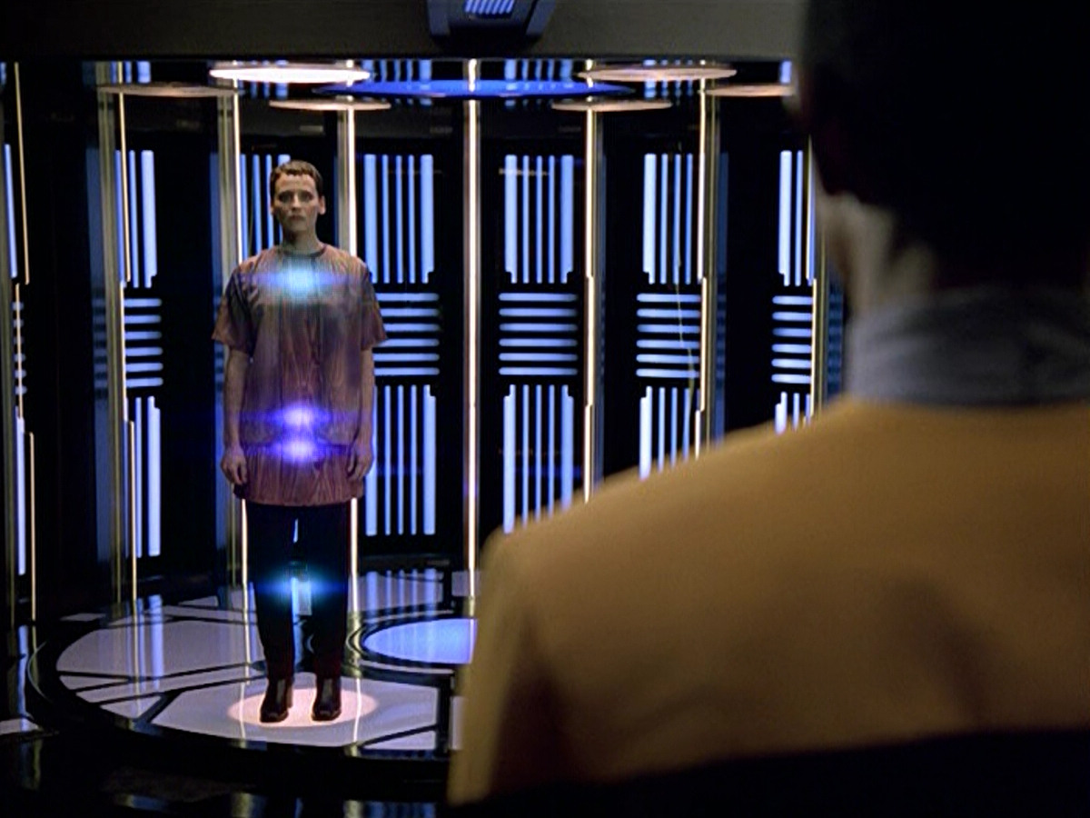 extant_StarTrek_VOY_5x13-Gravity_03712.jpg