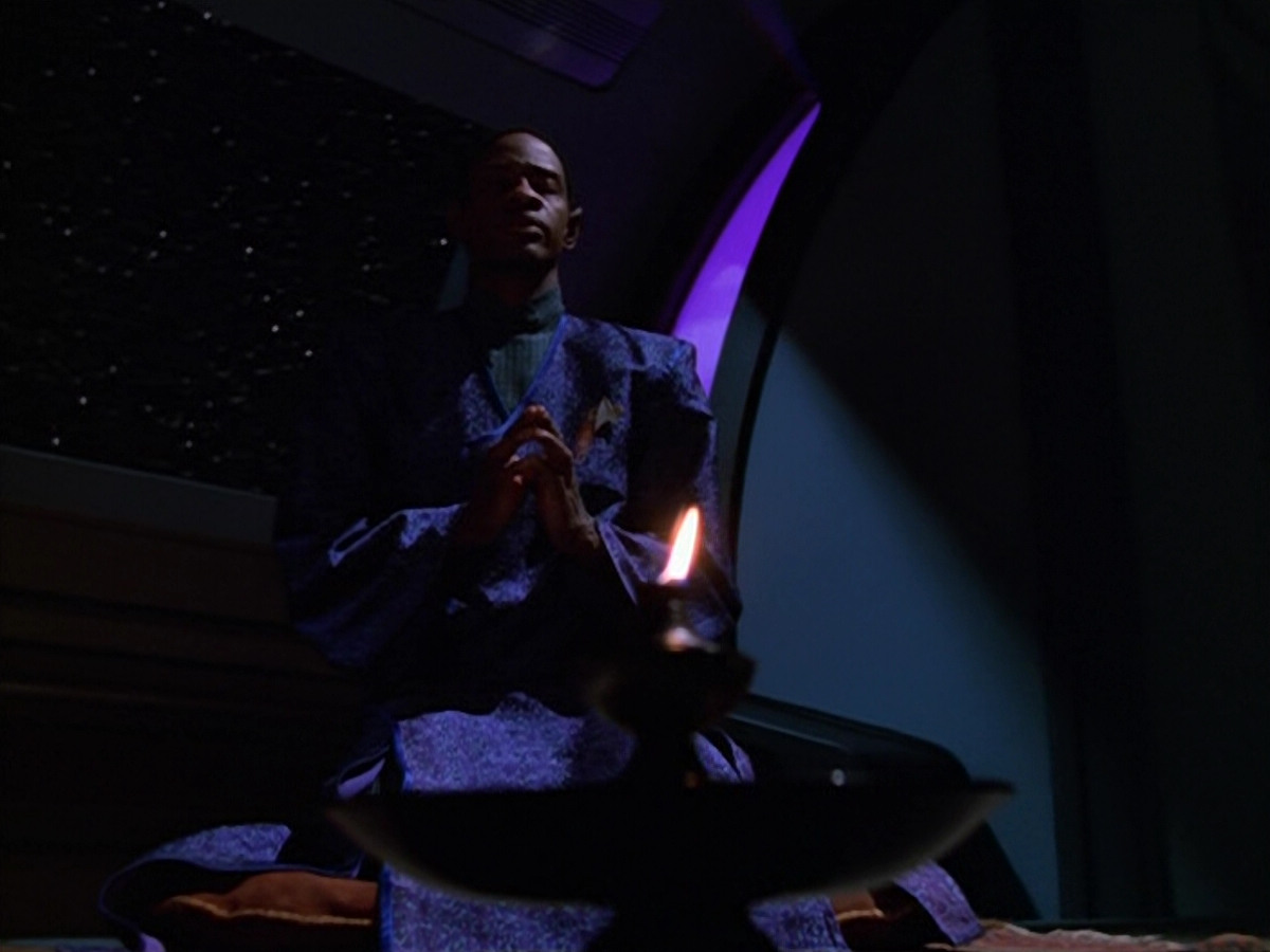 extant_StarTrek_VOY_5x13-Gravity_03737.jpg