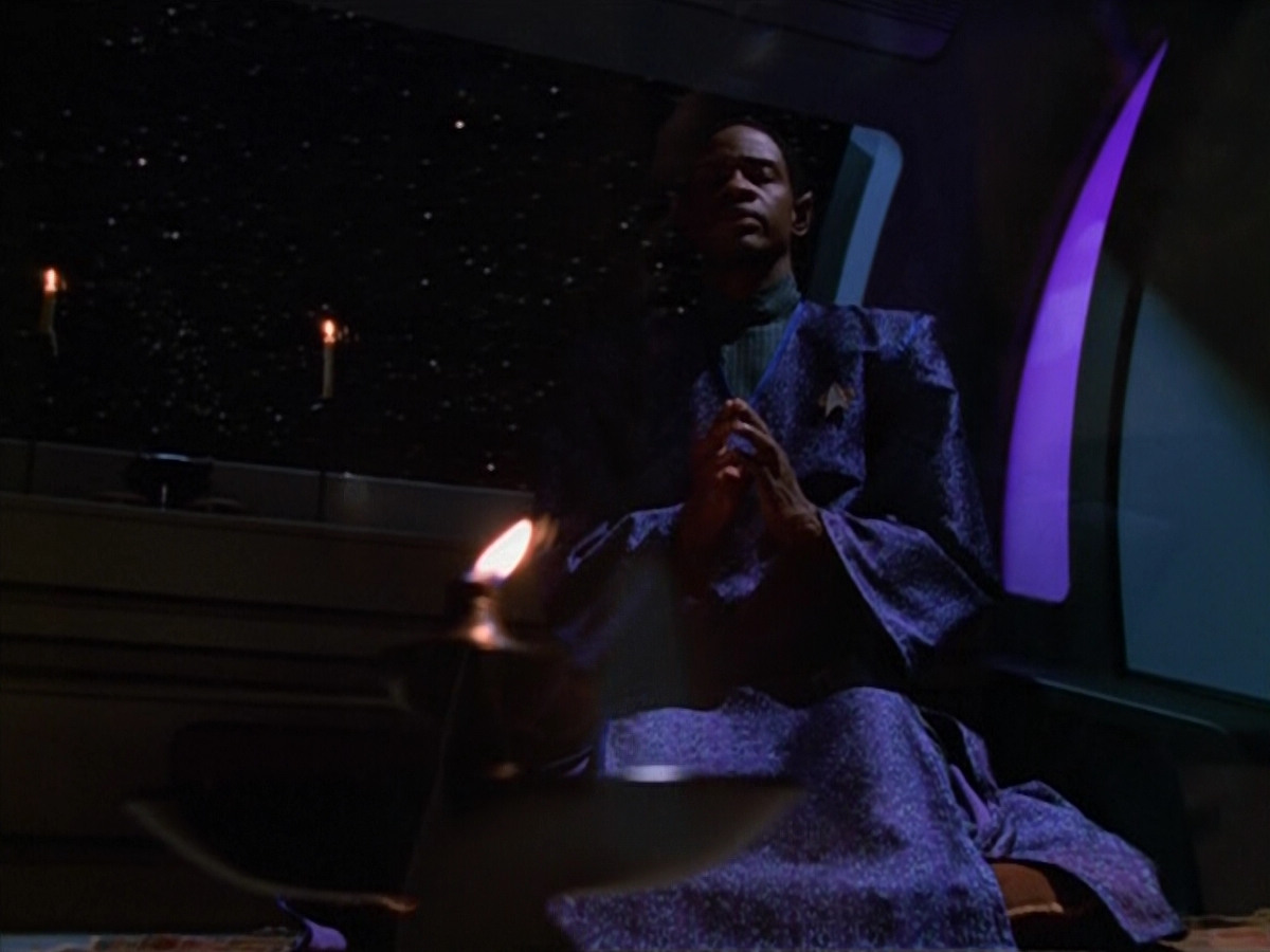 extant_StarTrek_VOY_5x13-Gravity_03743.jpg