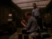 extant_StarTrek_VOY_5x13-Gravity_01165.jpg
