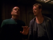 extant_StarTrek_VOY_5x13-Gravity_01190.jpg