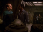 Filename=extant_StarTrek_VOY_5x13-Gravity_01372.jpg
Filesize=161KiB
Dimensions=1200x900
Date added=Nov 12, 2019 extant_StarTrek_VOY_5x13-Gravity_01372.jpg