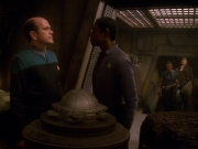 Filename=extant_StarTrek_VOY_5x13-Gravity_01373.jpg
Filesize=161KiB
Dimensions=1200x900
Date added=Nov 12, 2019 extant_StarTrek_VOY_5x13-Gravity_01373.jpg