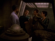 Filename=extant_StarTrek_VOY_5x13-Gravity_01383.jpg
Filesize=164KiB
Dimensions=1200x900
Date added=Nov 12, 2019 extant_StarTrek_VOY_5x13-Gravity_01383.jpg
