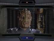 extant_StarTrek_VOY_5x13-Gravity_02213.jpg