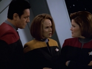 Filename=extant_StarTrek_VOY_5x13-Gravity_02690.jpg
Filesize=142KiB
Dimensions=1200x900
Date added=Nov 12, 2019 extant_StarTrek_VOY_5x13-Gravity_02690.jpg