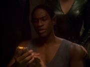 extant_StarTrek_VOY_5x13-Gravity_03148.jpg