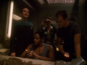 extant_StarTrek_VOY_5x13-Gravity_03157.jpg
