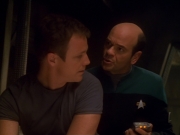 extant_StarTrek_VOY_5x13-Gravity_03208.jpg