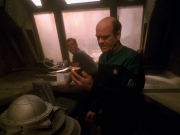 Filename=extant_StarTrek_VOY_5x13-Gravity_03365.jpg
Filesize=153KiB
Dimensions=1200x900
Date added=Nov 12, 2019 extant_StarTrek_VOY_5x13-Gravity_03365.jpg