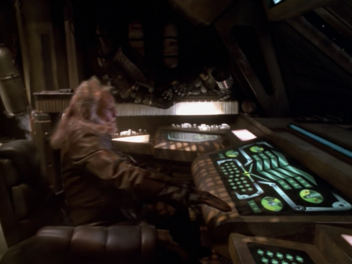 extant_StarTrek_VOY_5x14-Bliss_00020.jpg