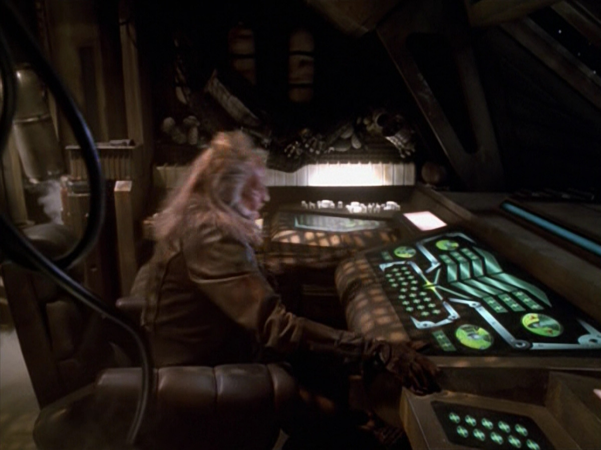 extant_StarTrek_VOY_5x14-Bliss_00021.jpg