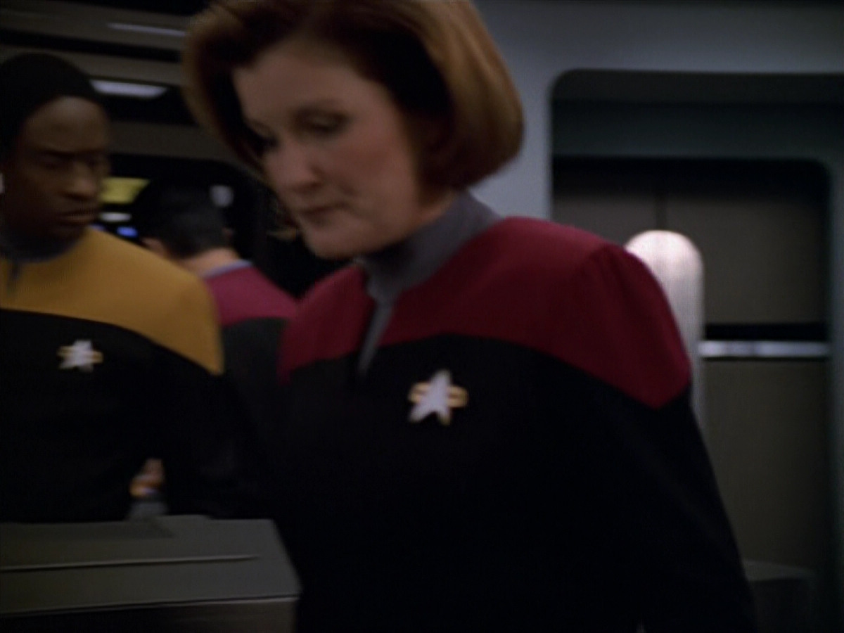 extant_StarTrek_VOY_5x14-Bliss_00278.jpg
