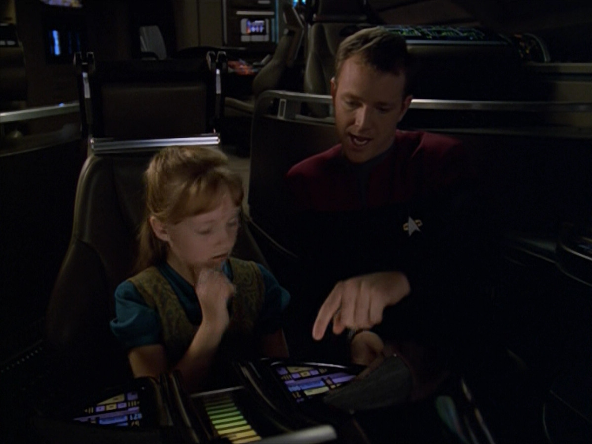 extant_StarTrek_VOY_5x14-Bliss_00350.jpg