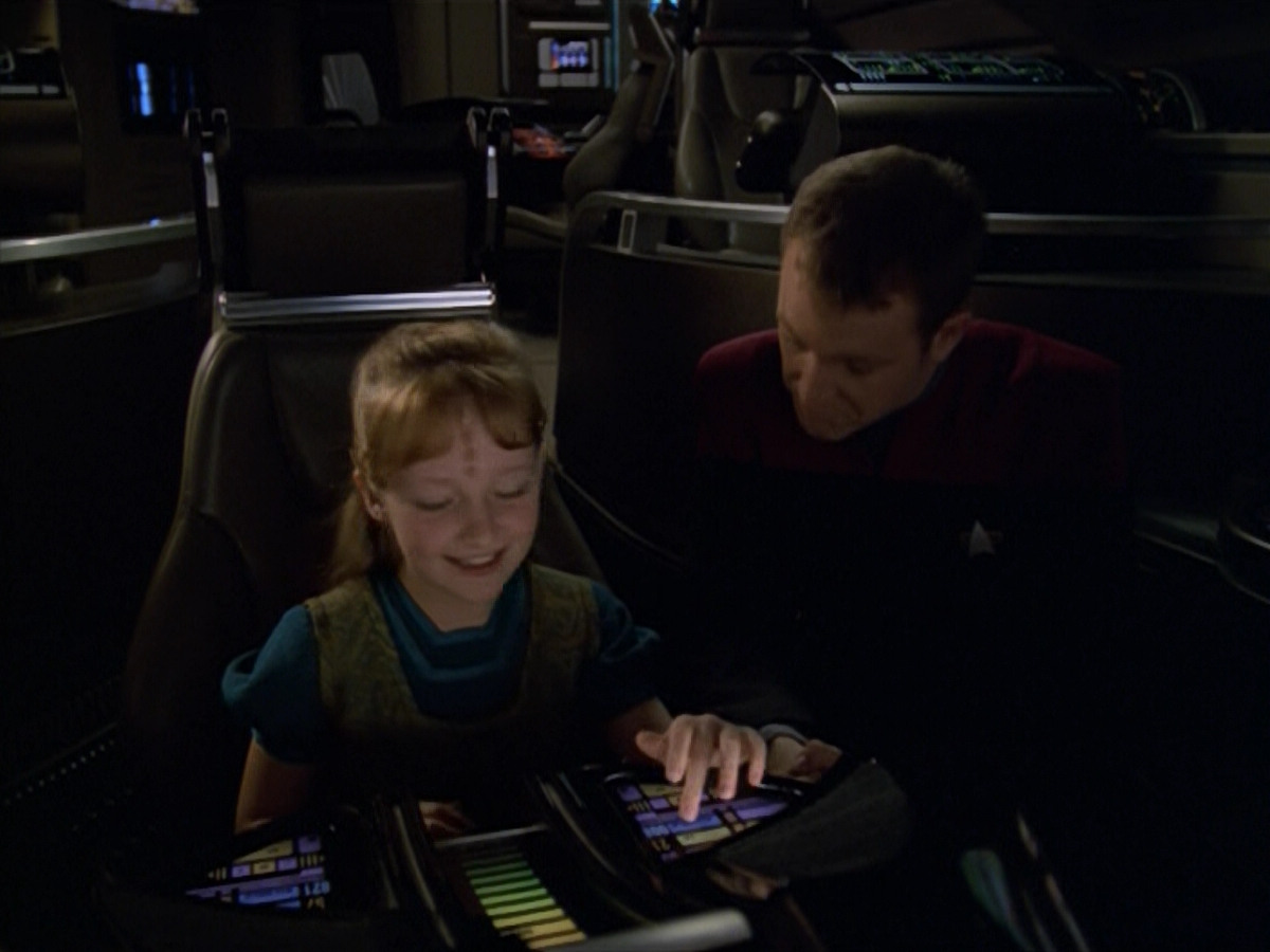 extant_StarTrek_VOY_5x14-Bliss_00364.jpg