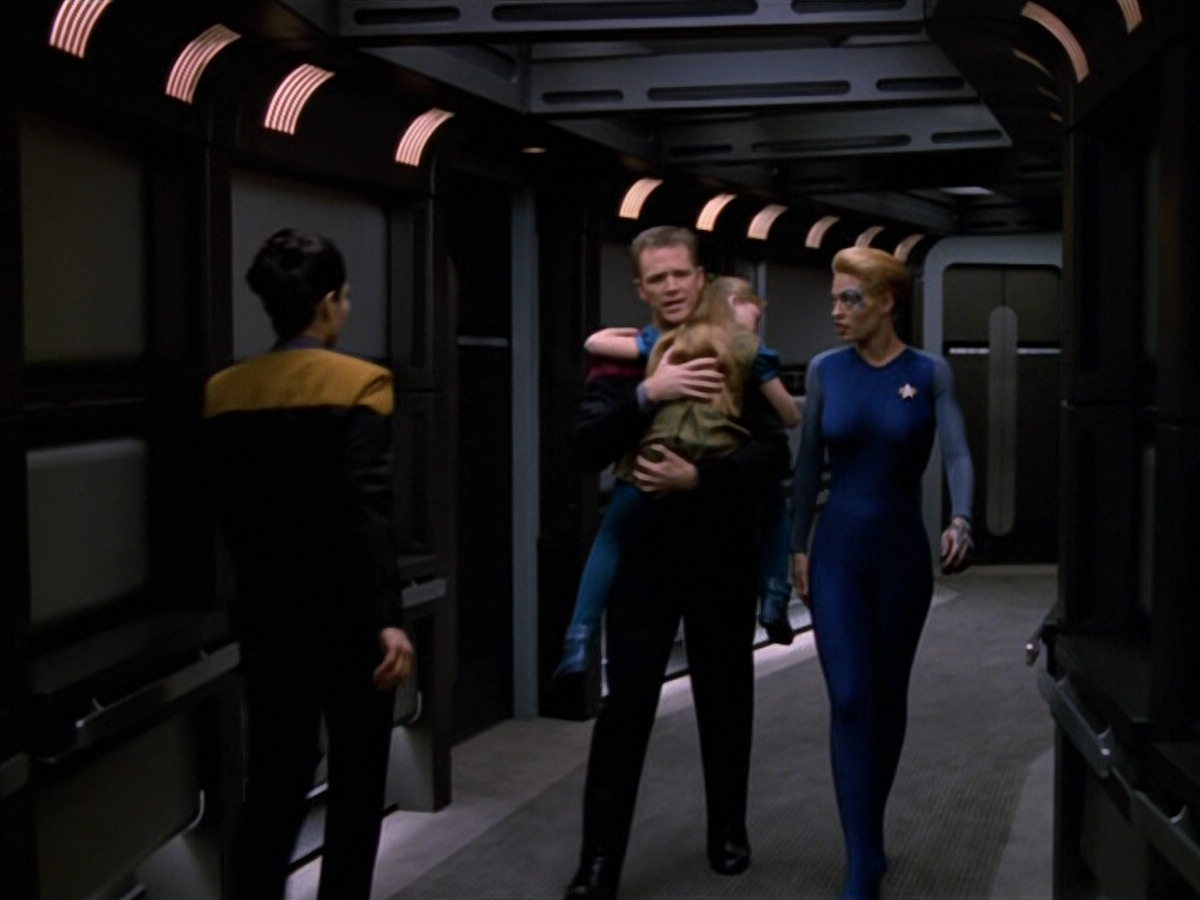 extant_StarTrek_VOY_5x14-Bliss_00384.jpg