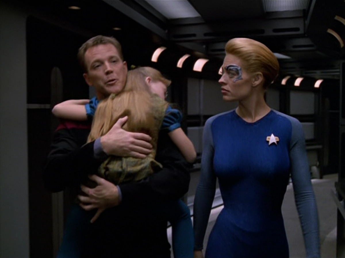 extant_StarTrek_VOY_5x14-Bliss_00394.jpg