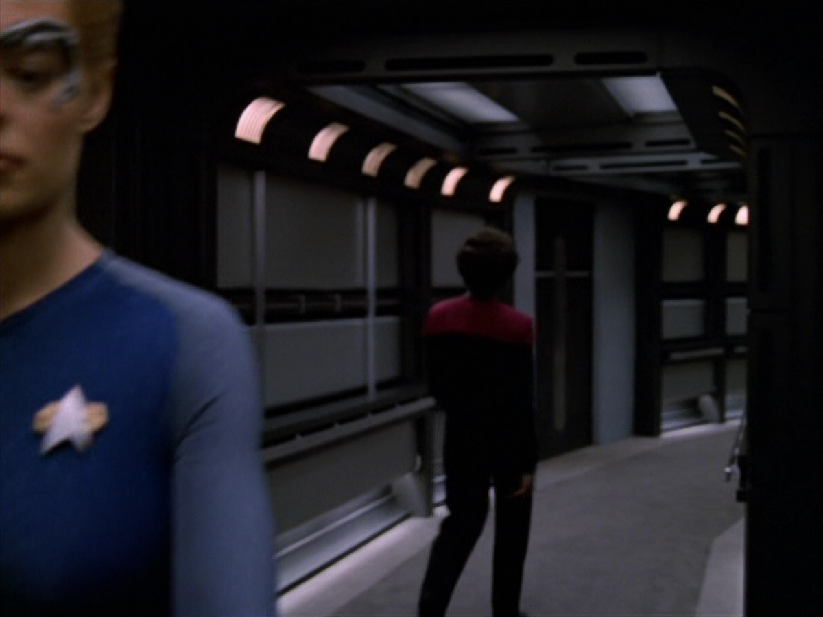 extant_StarTrek_VOY_5x14-Bliss_00410.jpg