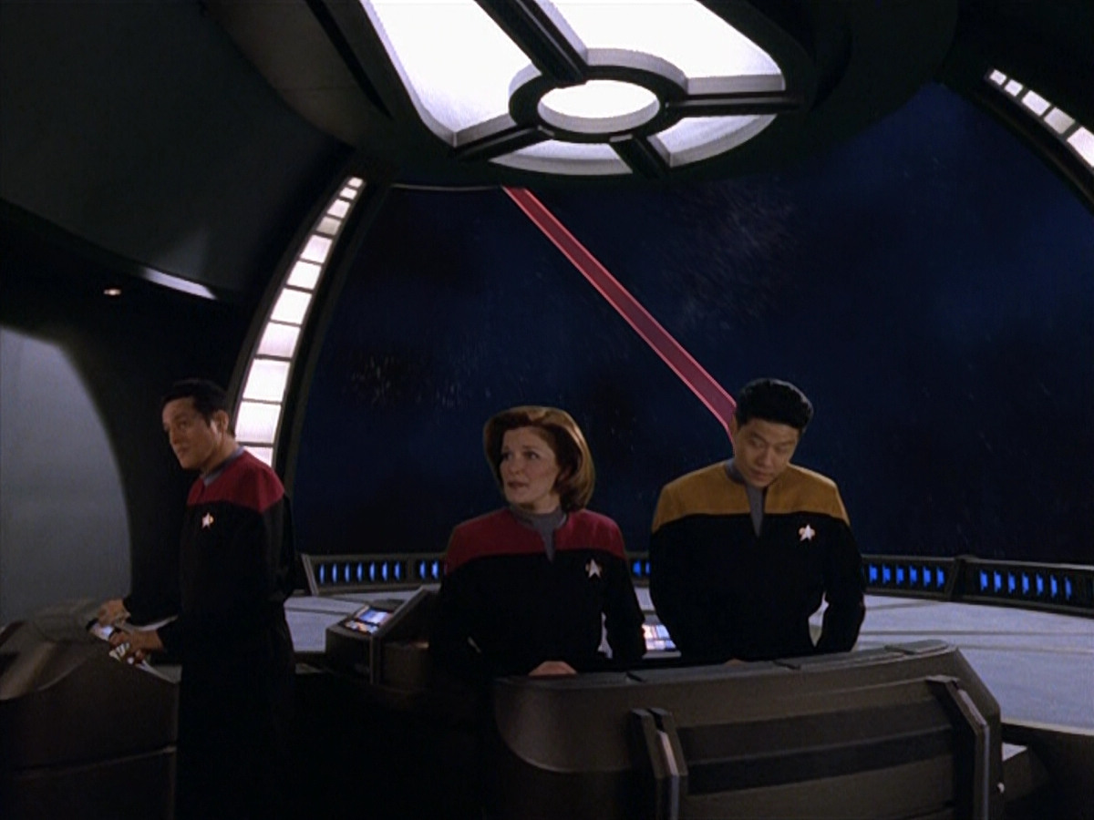 extant_StarTrek_VOY_5x14-Bliss_00419.jpg