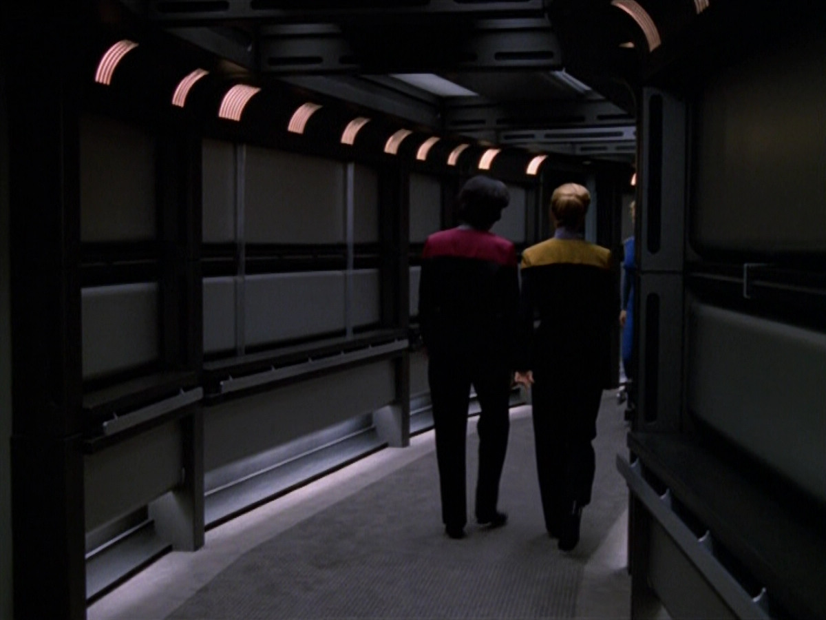 extant_StarTrek_VOY_5x14-Bliss_00763.jpg