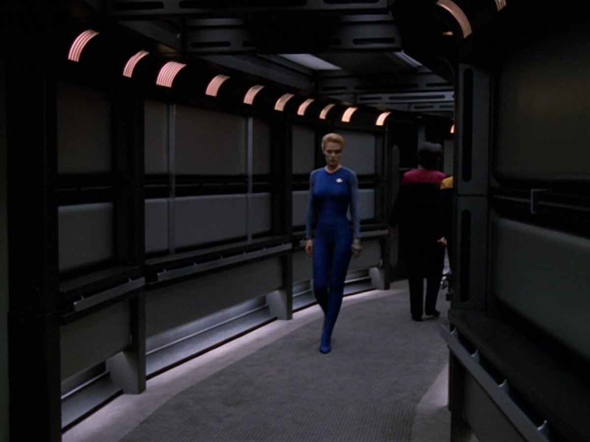 extant_StarTrek_VOY_5x14-Bliss_00766.jpg