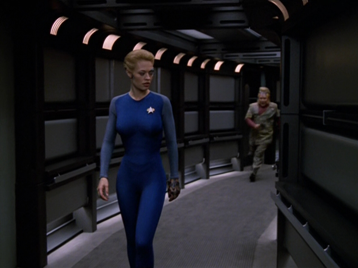 extant_StarTrek_VOY_5x14-Bliss_00770.jpg