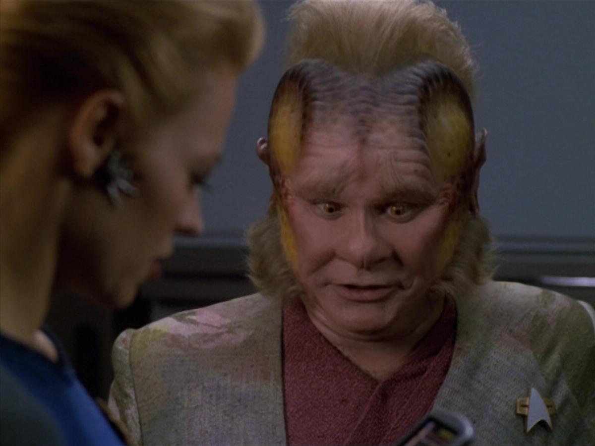 extant_StarTrek_VOY_5x14-Bliss_00789.jpg