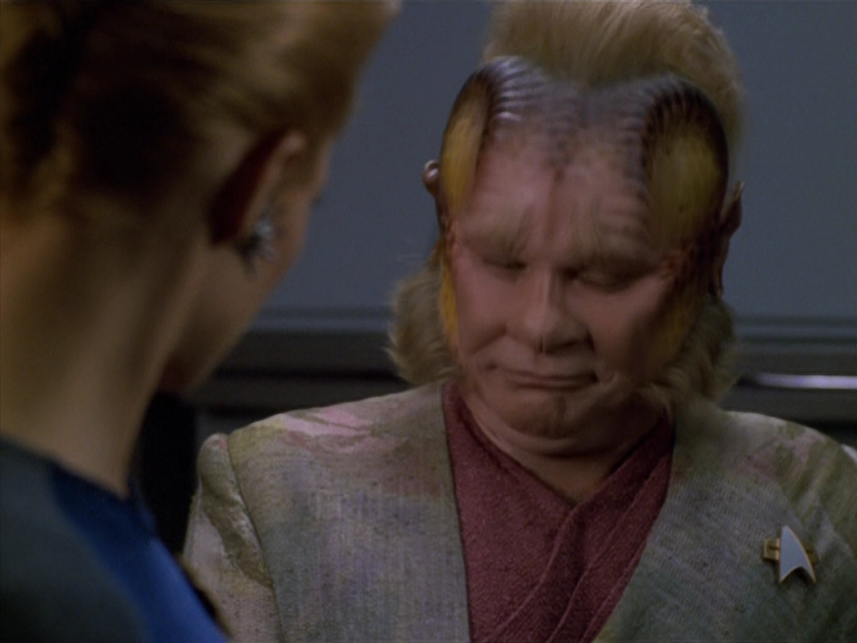 extant_StarTrek_VOY_5x14-Bliss_00820.jpg