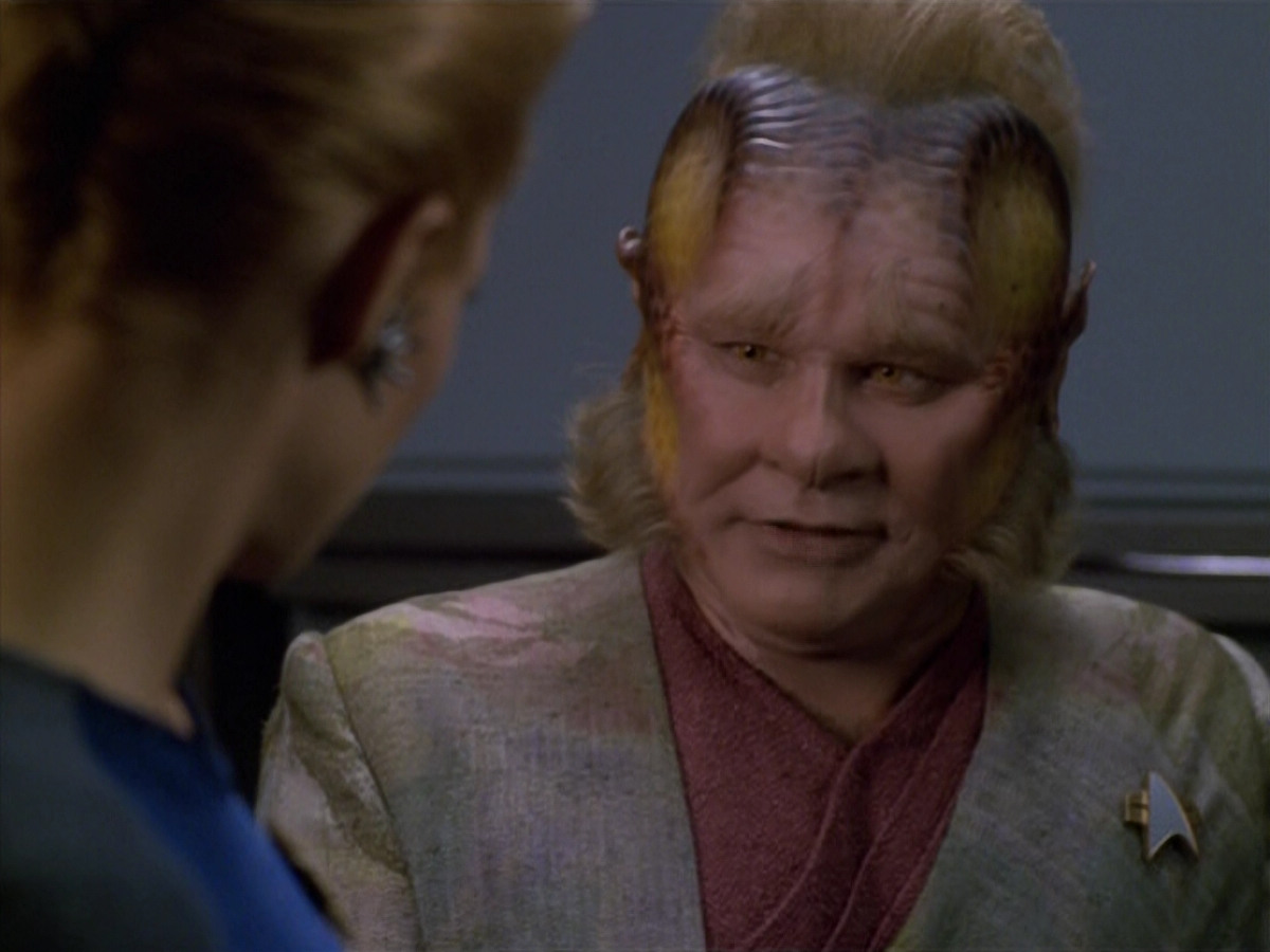 extant_StarTrek_VOY_5x14-Bliss_00821.jpg