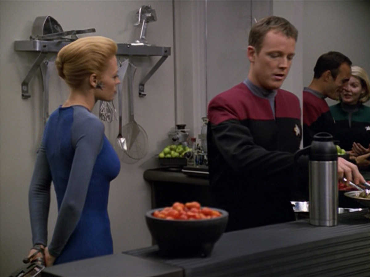 extant_StarTrek_VOY_5x14-Bliss_00865.jpg