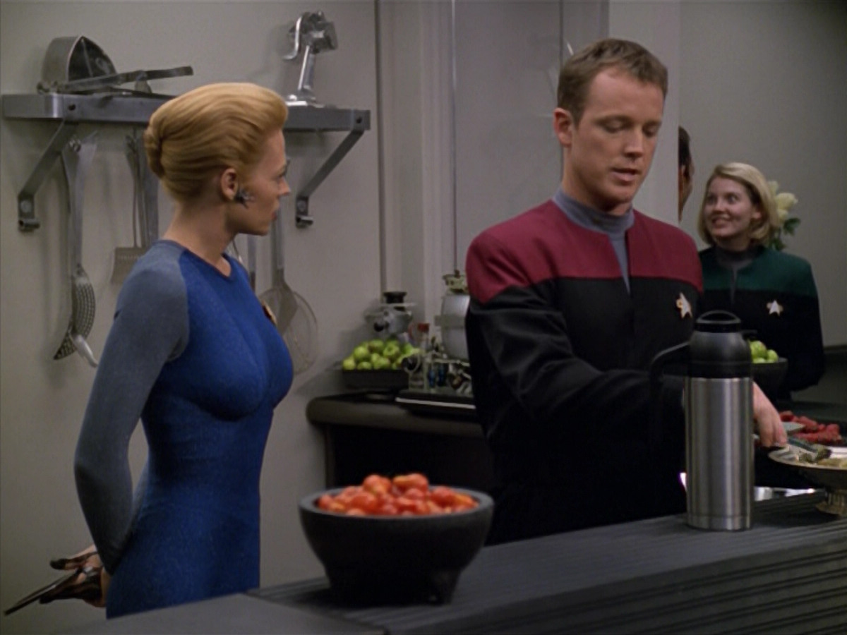 extant_StarTrek_VOY_5x14-Bliss_00870.jpg