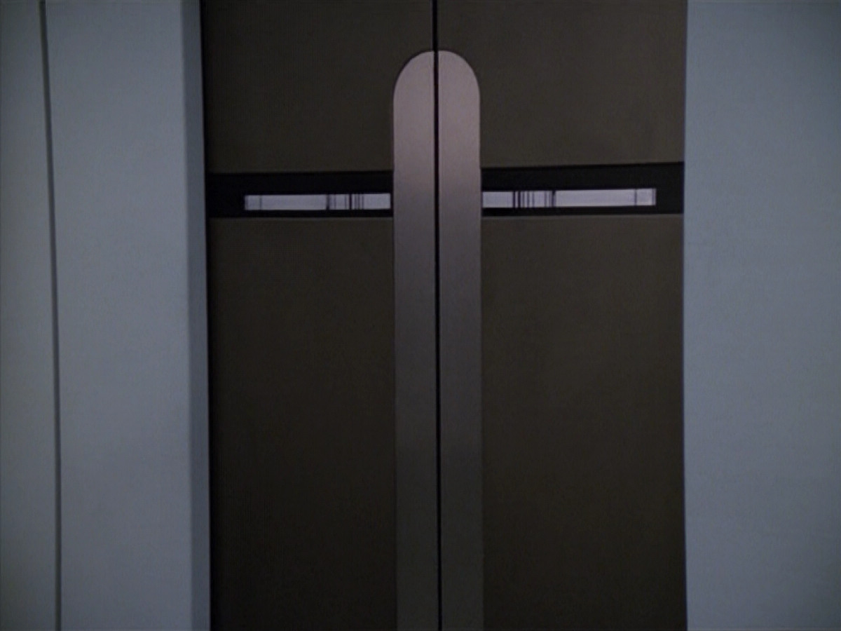extant_StarTrek_VOY_5x14-Bliss_00923.jpg