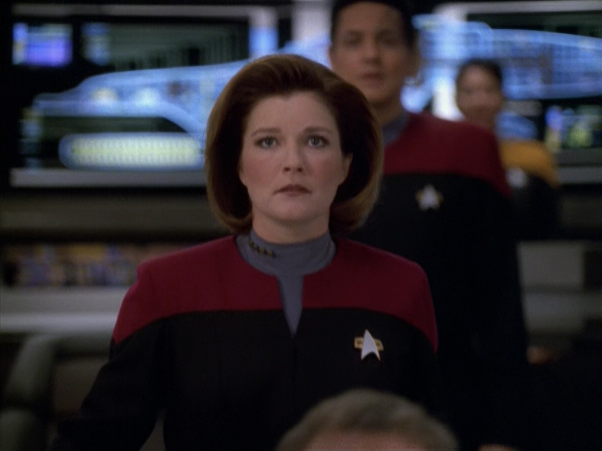 extant_StarTrek_VOY_5x14-Bliss_01018.jpg