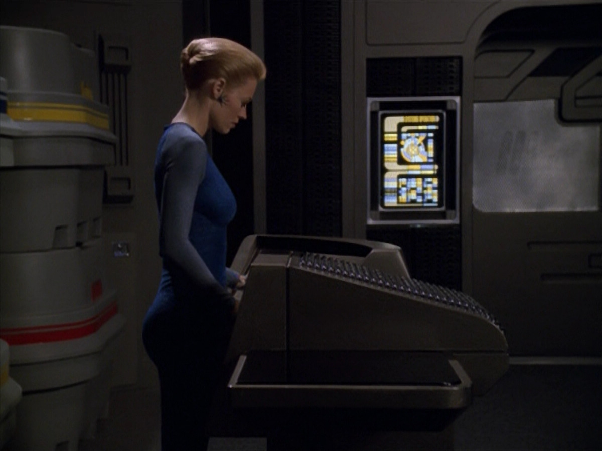 extant_StarTrek_VOY_5x14-Bliss_01299.jpg