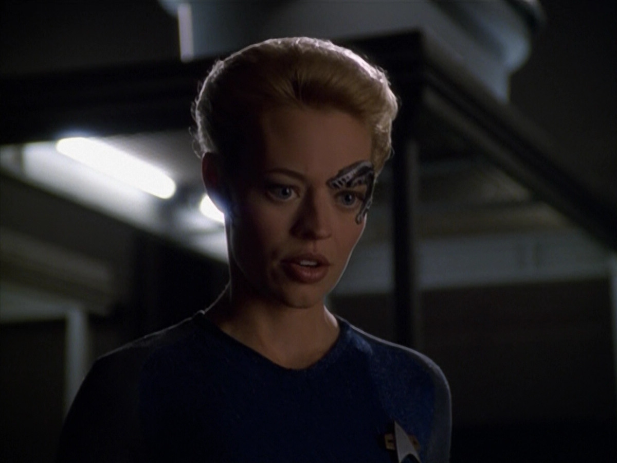 extant_StarTrek_VOY_5x14-Bliss_01409.jpg