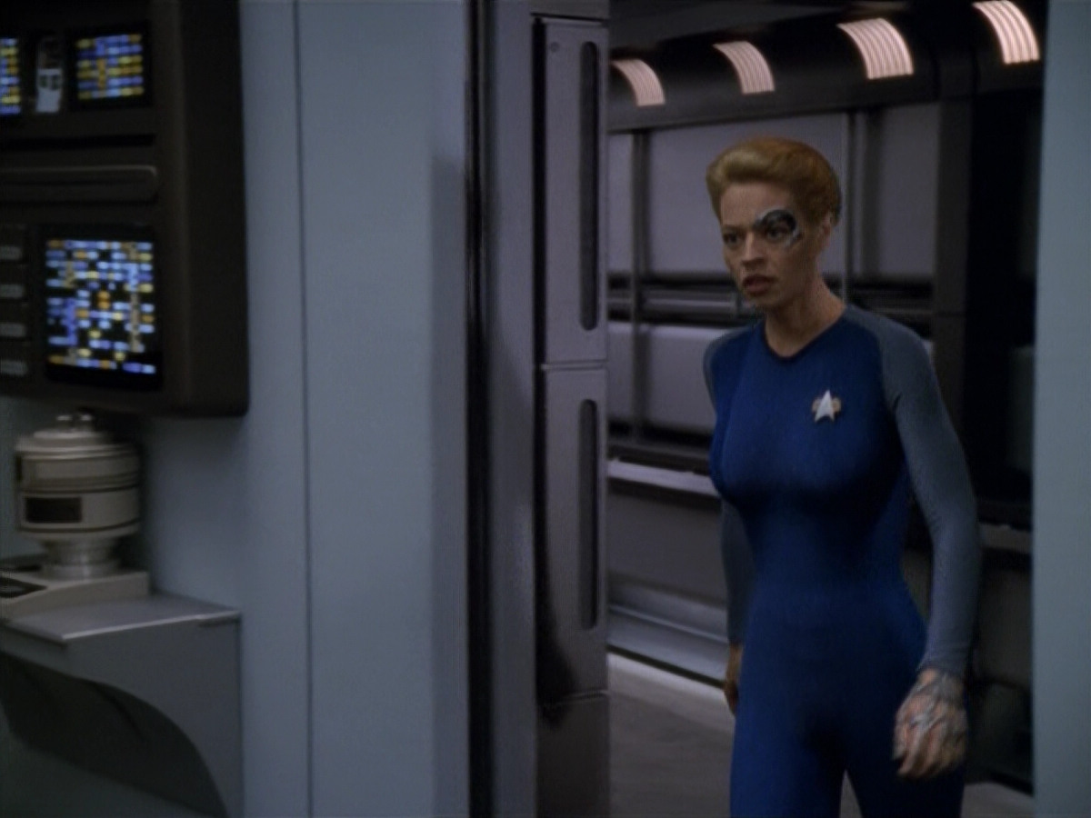 extant_StarTrek_VOY_5x14-Bliss_01427.jpg