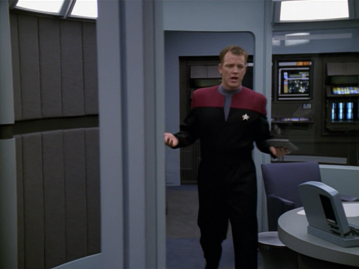 extant_StarTrek_VOY_5x14-Bliss_01437.jpg