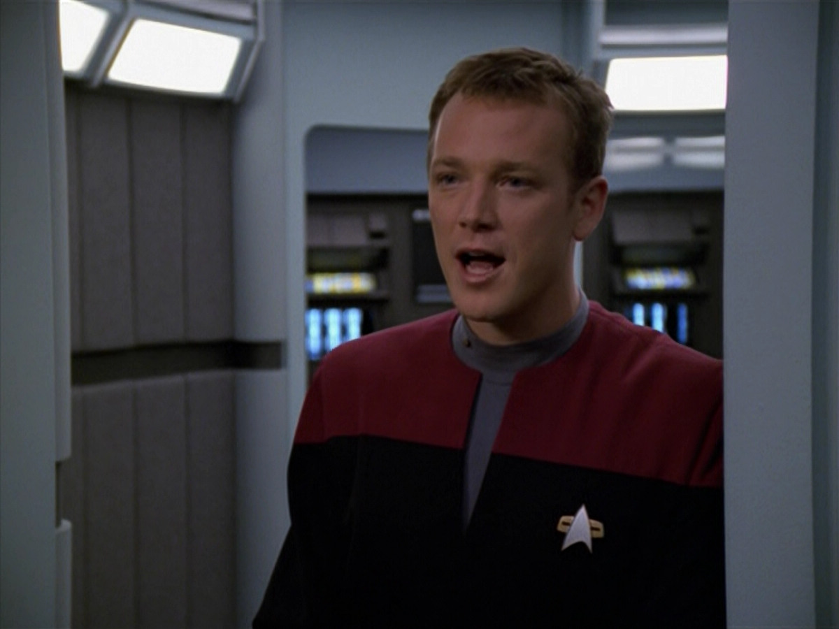 extant_StarTrek_VOY_5x14-Bliss_01459.jpg