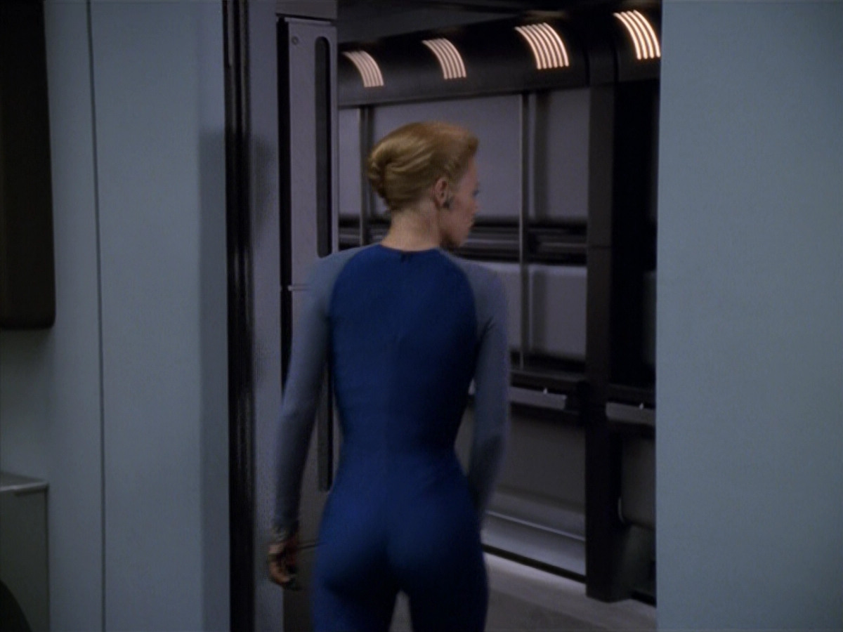 extant_StarTrek_VOY_5x14-Bliss_01468.jpg