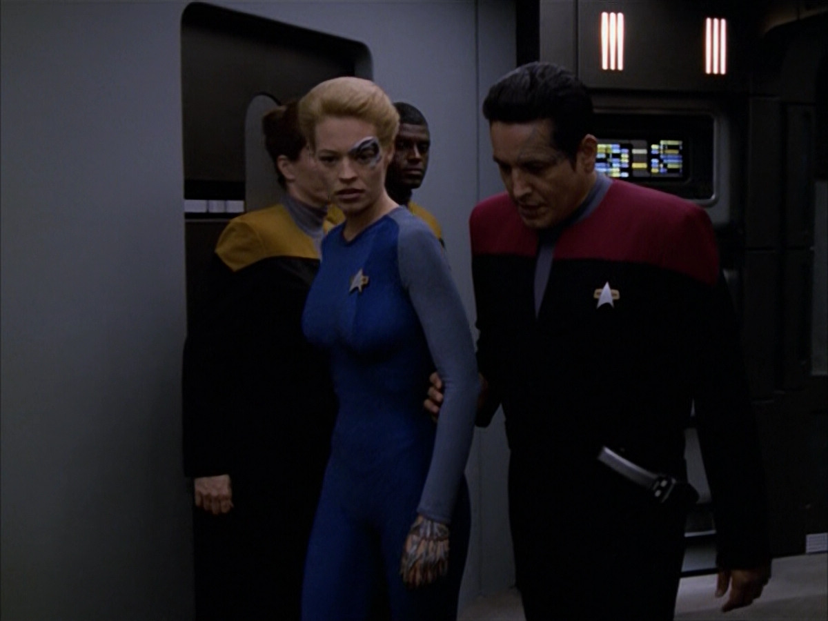 extant_StarTrek_VOY_5x14-Bliss_01490.jpg